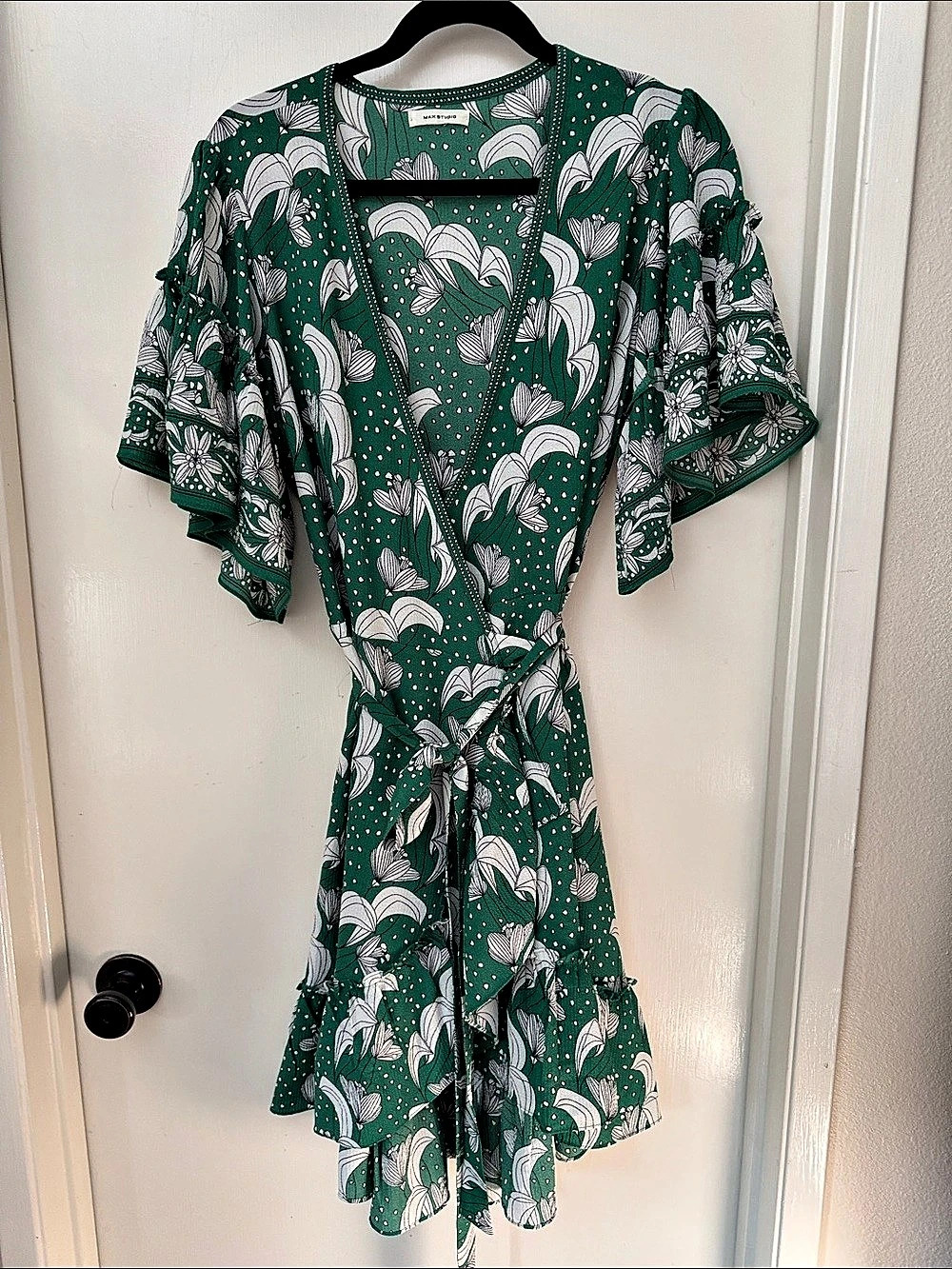 Max Studio Floral Mini Dress in Green & White Like New